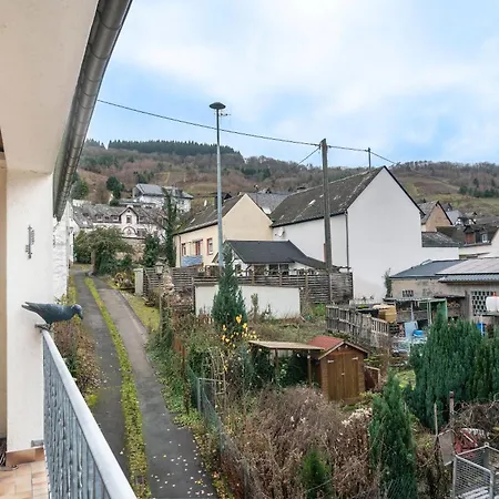 Weingeist דירה רייל